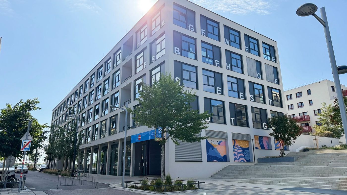 Gewerbehof Seestadt, neuer Standort von mhe Elektro